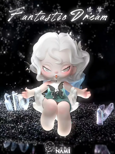 This DODO NAMI figurine, titled “Fantastic Dream,” features a serene white-haired character with closed eyes, floating in a cosmic dreamscape of black glitter and crystal shards. She wears a green outfit adorned with a black butterfly and is cradled by sculpted white hands rising from the ground. Translucent wings and delicate details add a sense of purity and wonder, creating a tranquil, celestial atmosphere that blends fantasy with a touch of surreal magic.