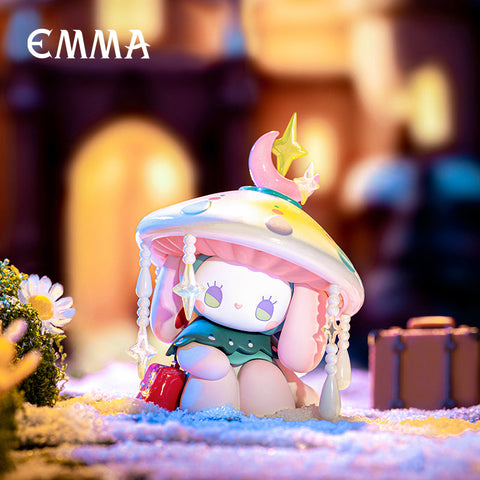 Lucky-Emma-Secret-Forest-Frostveil-Villa-Series-Blind-Box-Traveler